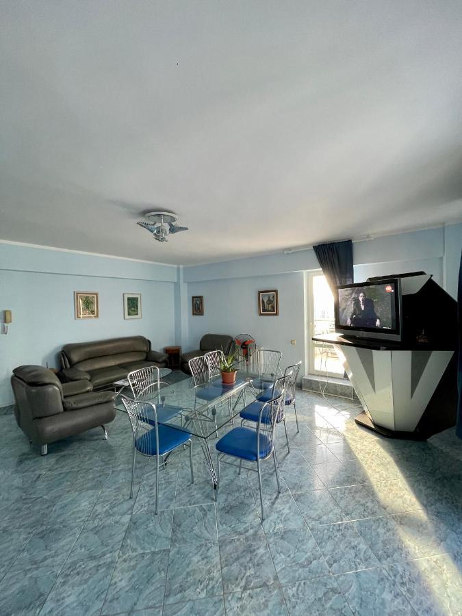 Luanaapartments #1 Отопень Екстер'єр фото